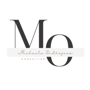 Black White Minimalist Modern Aesthetic Initials Font Logo 1